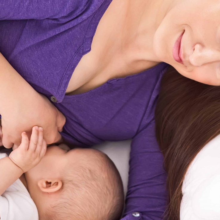 breastfeed-lying-down